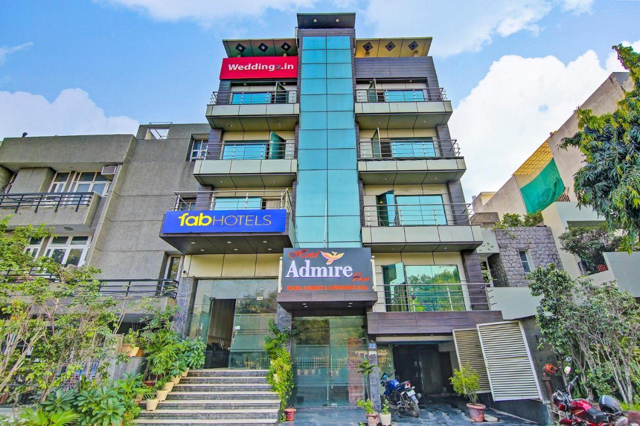 Fabhotel Admire Suites Nuova Delhi Esterno foto
